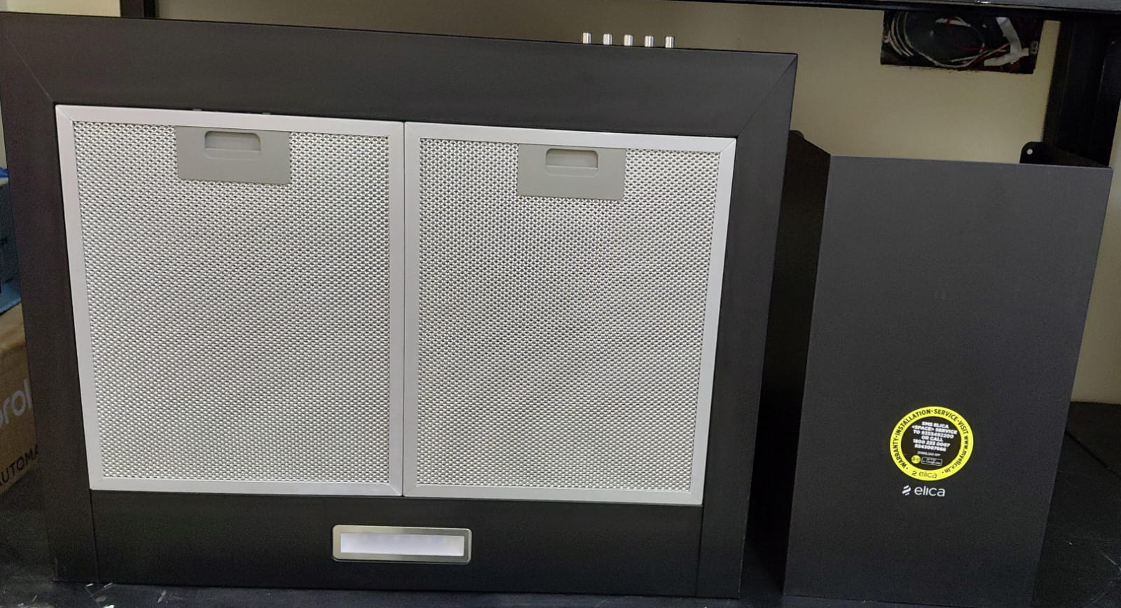 Elica Strip CF 60 NFRO 60 cm Kitchen Chimney Hood